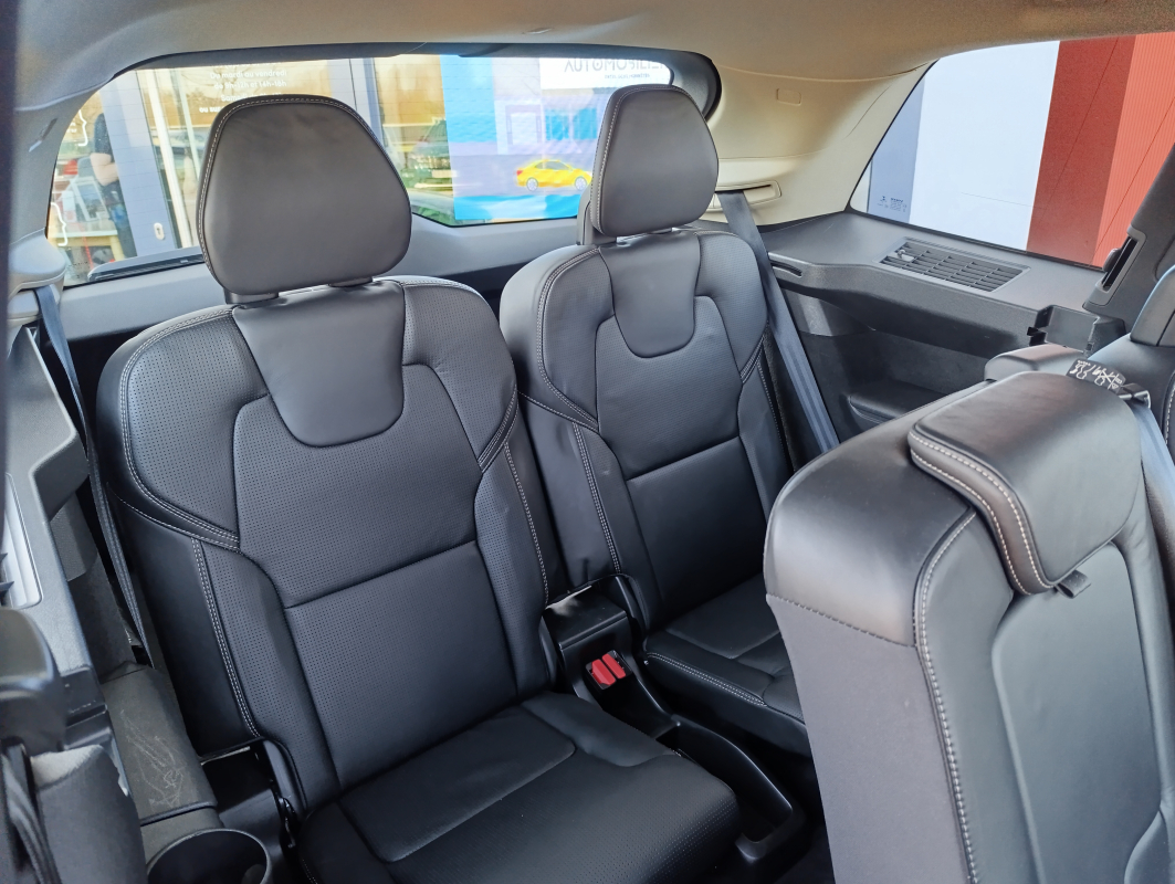 Volvo XC90 — 16