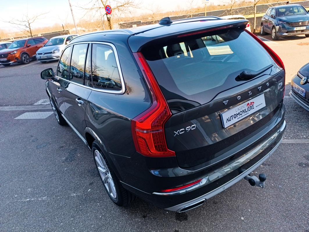 Volvo XC90 — 5