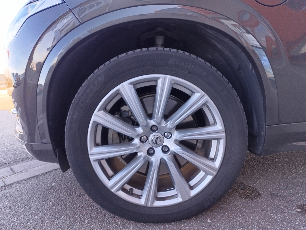 Volvo XC90 — 29