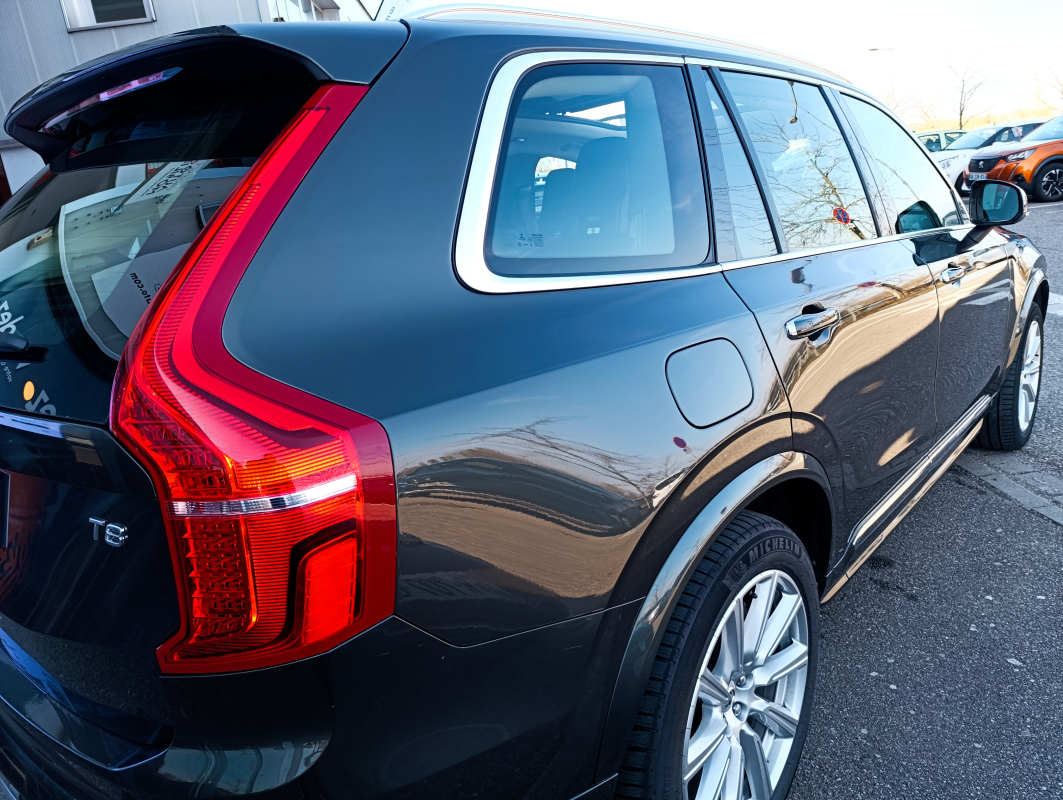 Volvo XC90 — 33