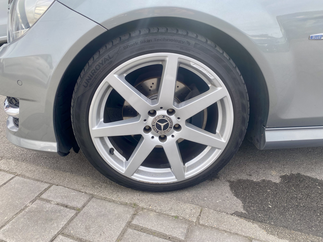 Mercedes Classe C — 24