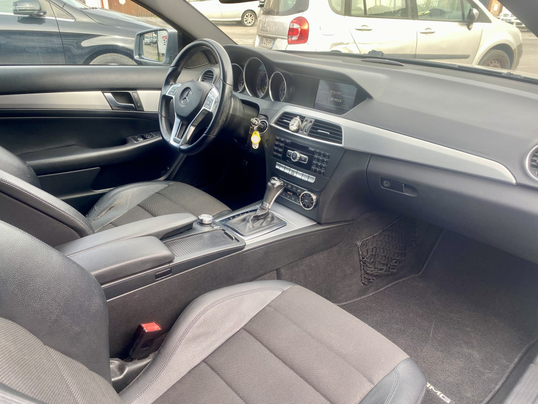 Mercedes Classe C — 11