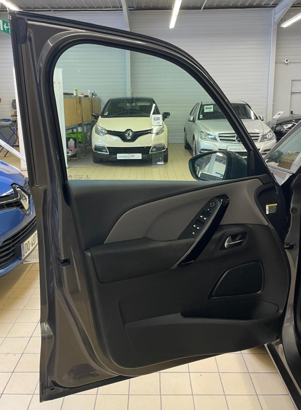 Citroen C4 Picasso — 24