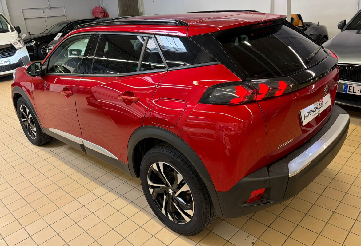 Peugeot 2008 — 4