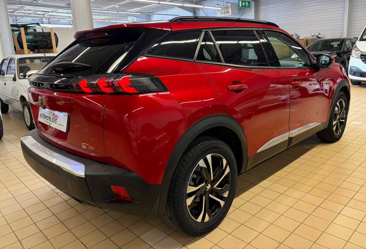 Peugeot 2008 — 7