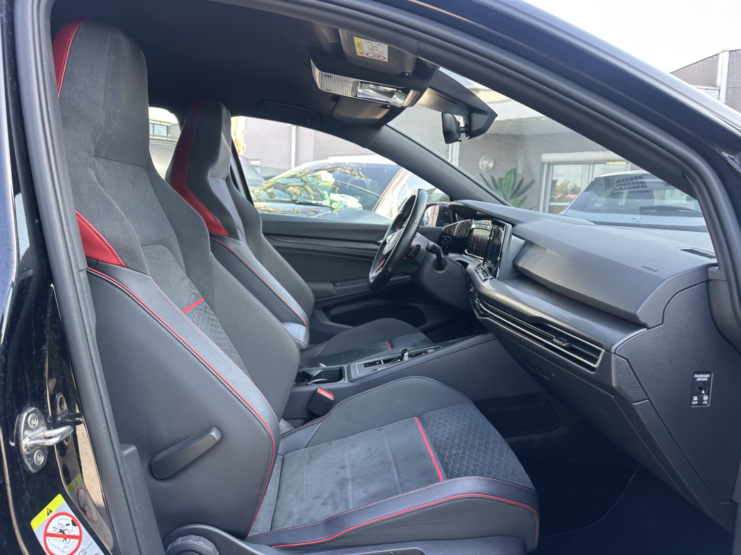 Volkswagen Golf — 11
