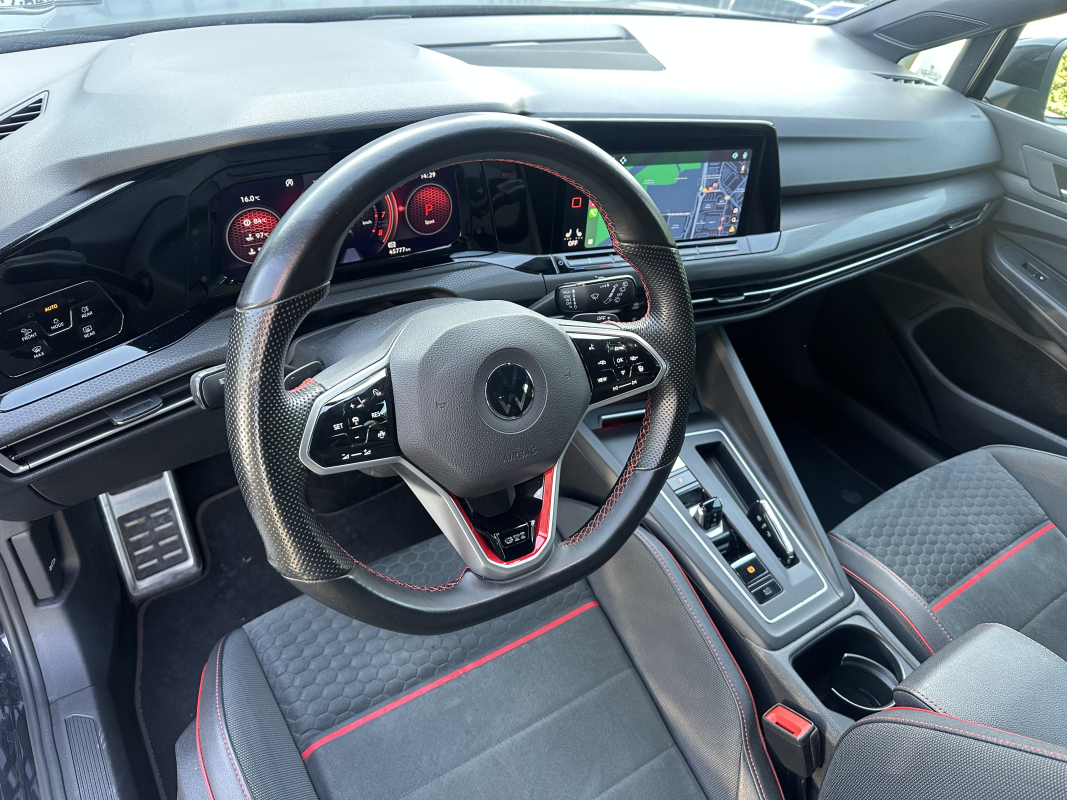 Volkswagen Golf — 19