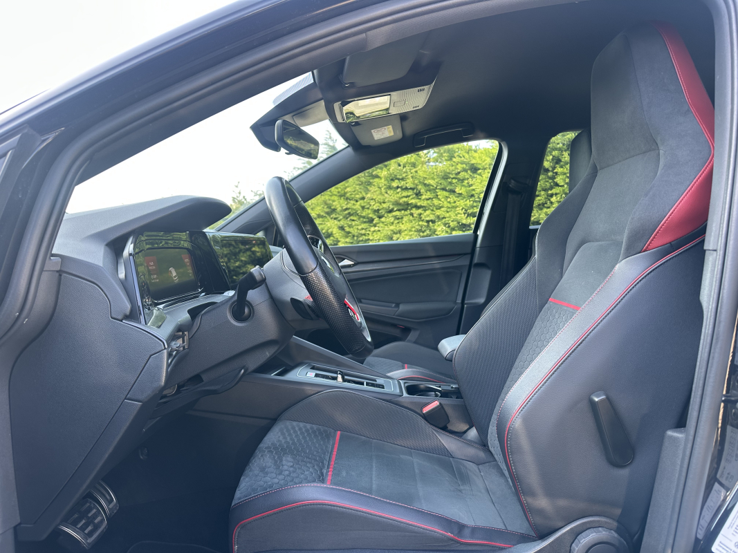 Volkswagen Golf — 18