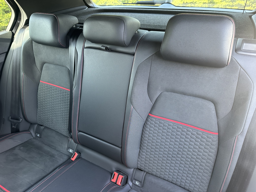 Volkswagen Golf — 17
