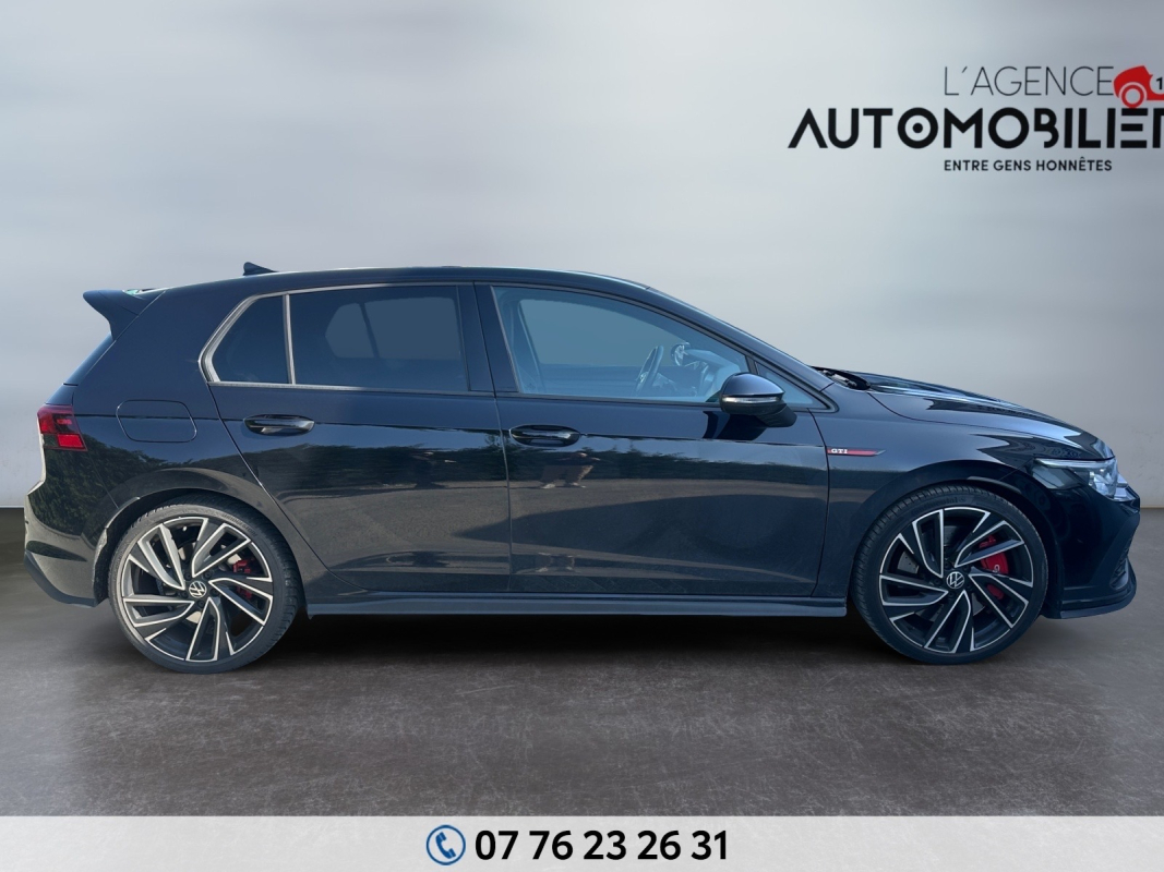 Volkswagen Golf — 3