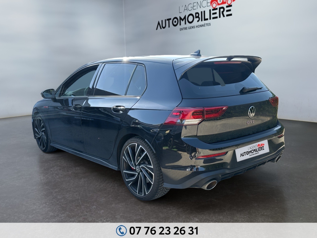 Volkswagen Golf — 6