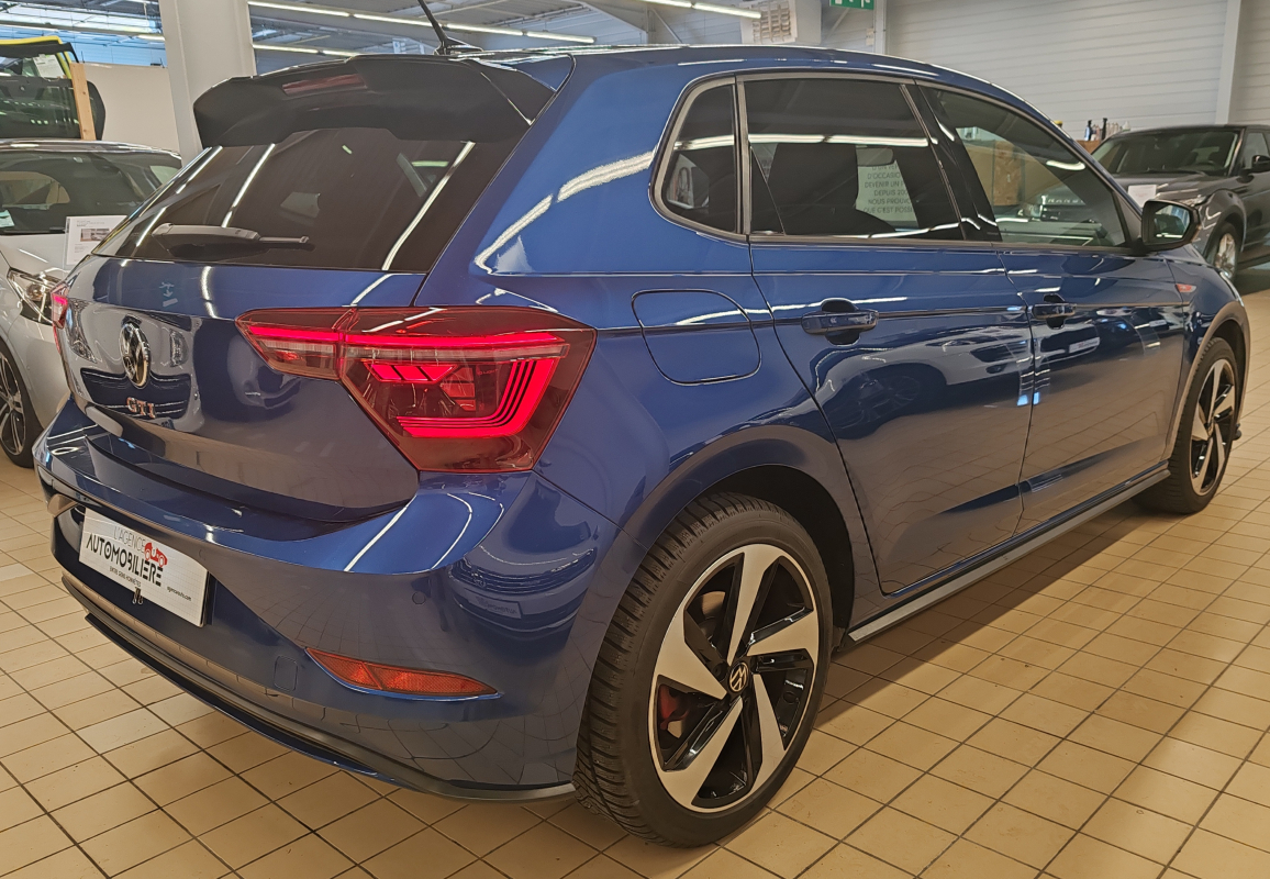 Volkswagen Polo — 3