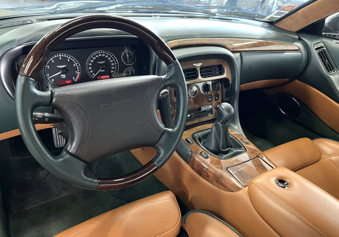 Aston Martin DB7 — 9