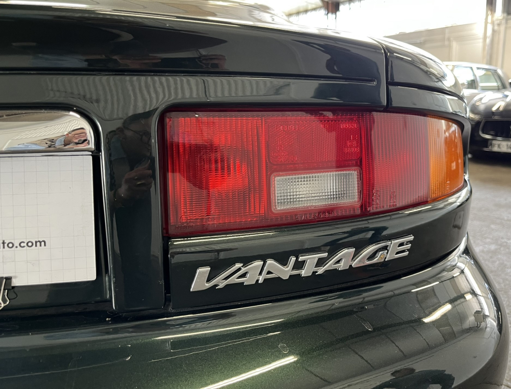 Aston Martin DB7 — 25