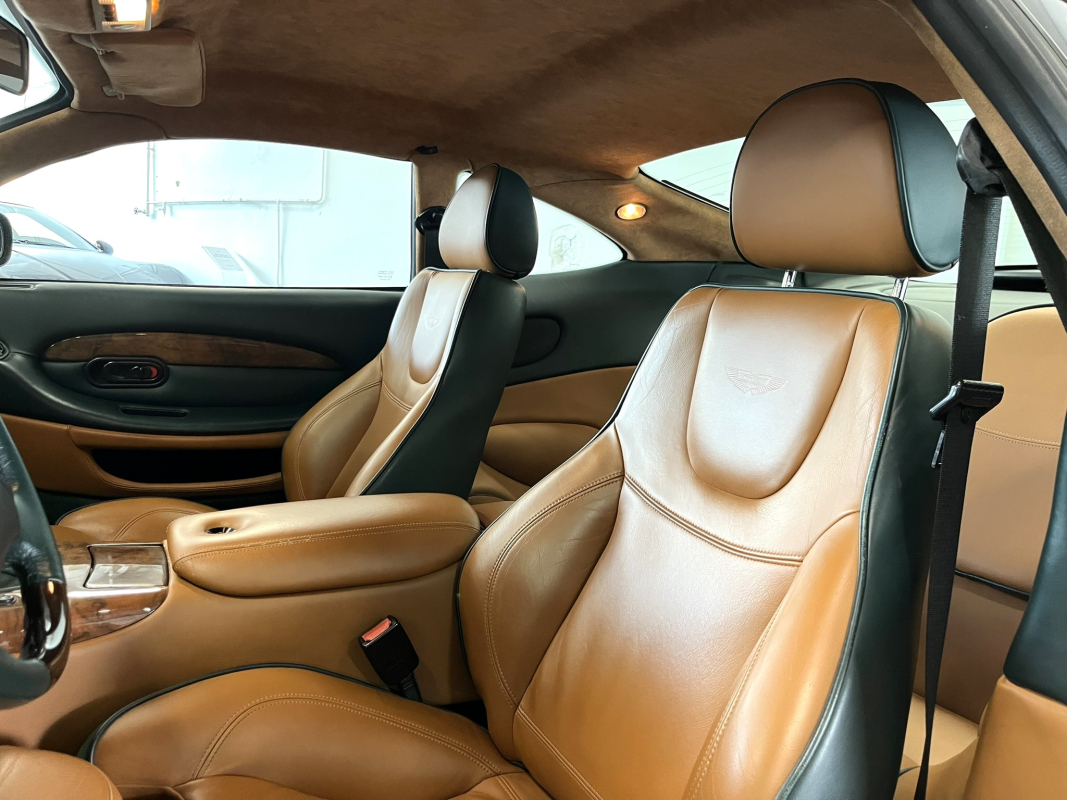 Aston Martin DB7 — 7