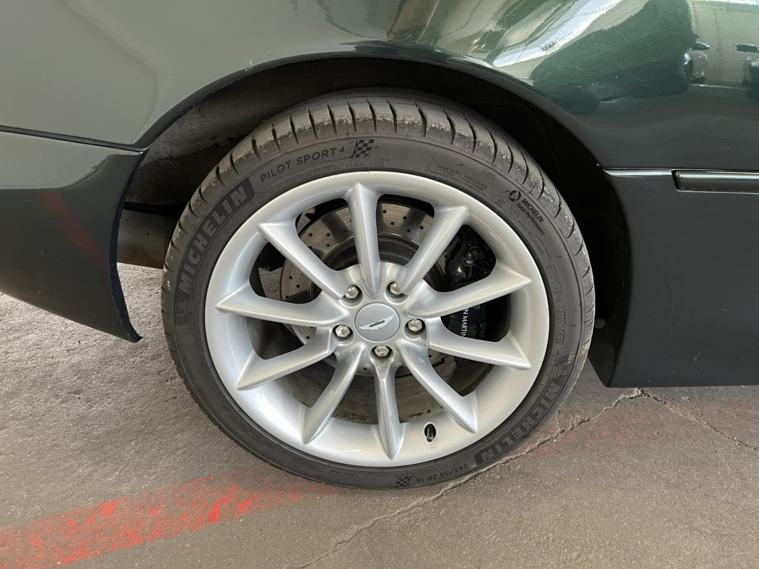 Aston Martin DB7 — 28