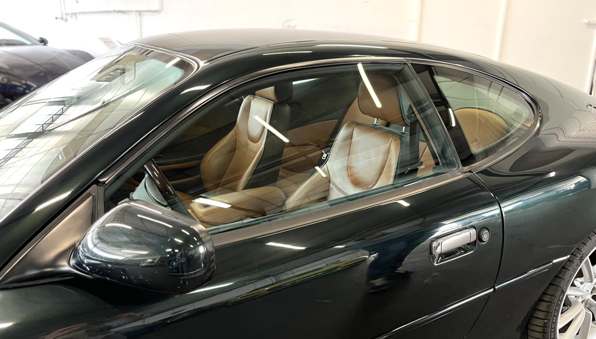Aston Martin DB7 — 26