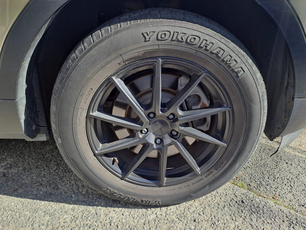 Ford Explorer — 20
