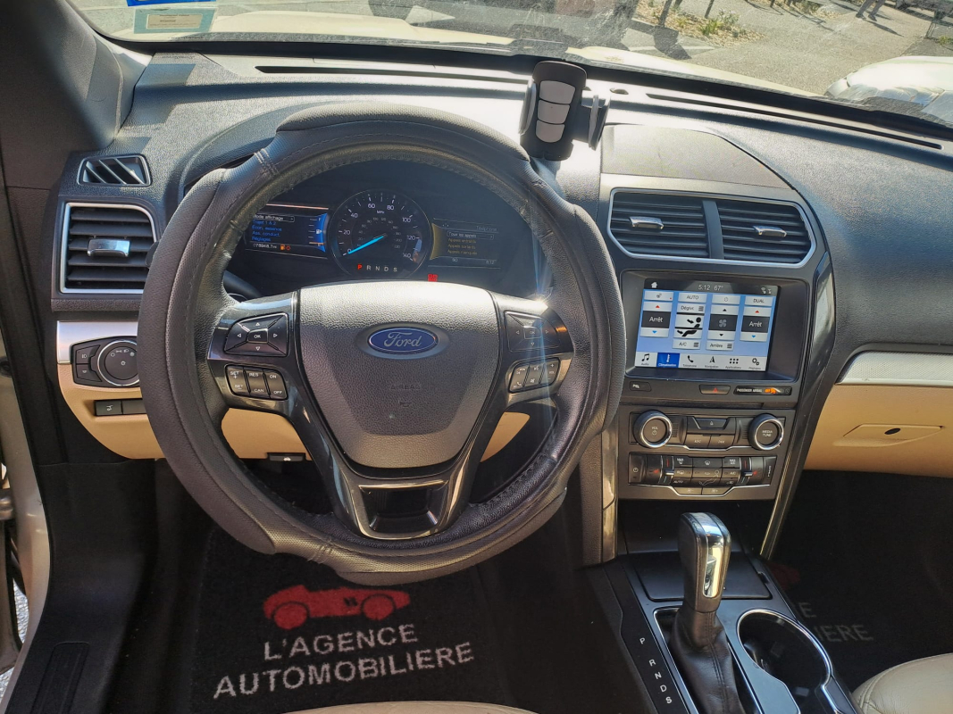Ford Explorer — 10
