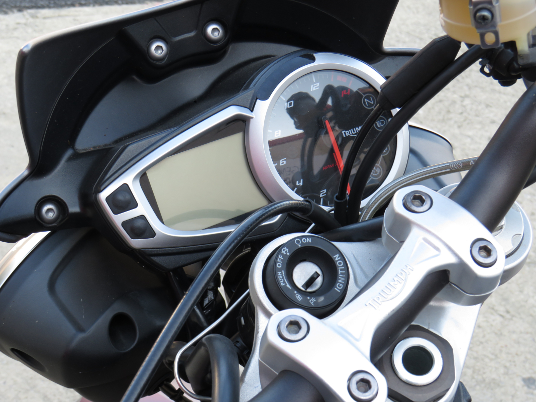 Triumph Street Triple — 3