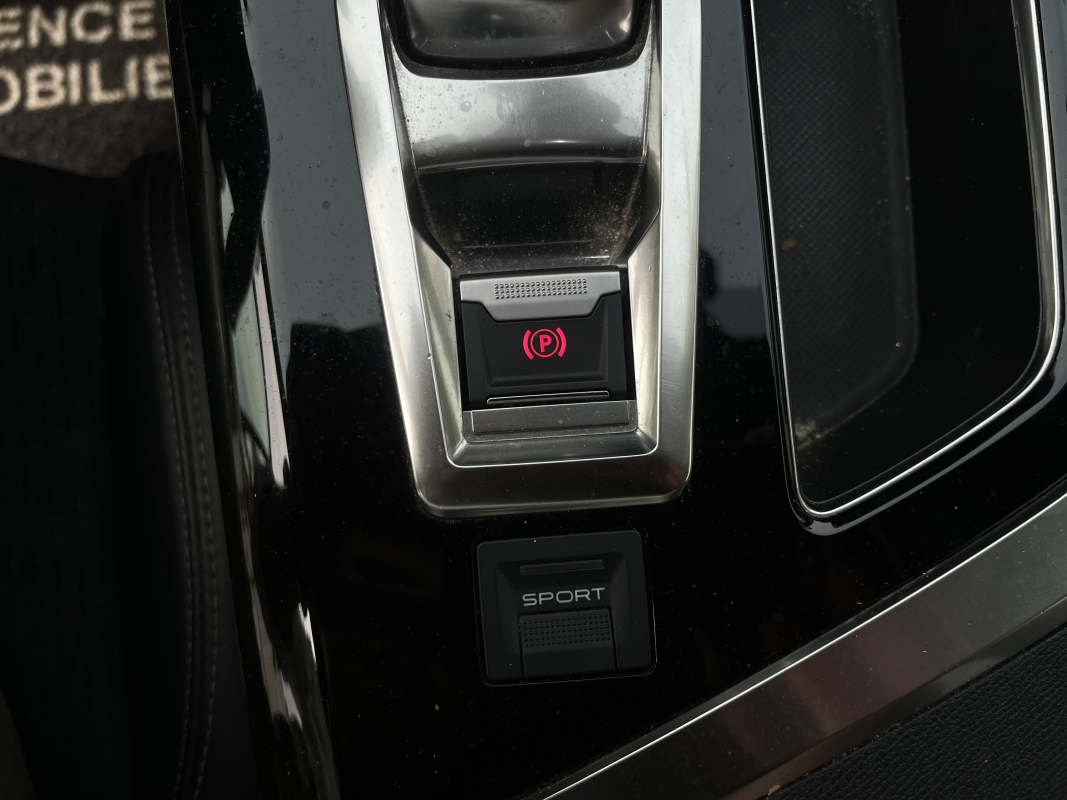 Peugeot 3008 — 17