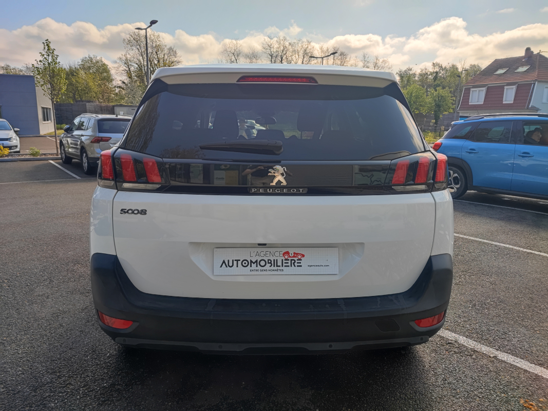 Peugeot 5008 — 4
