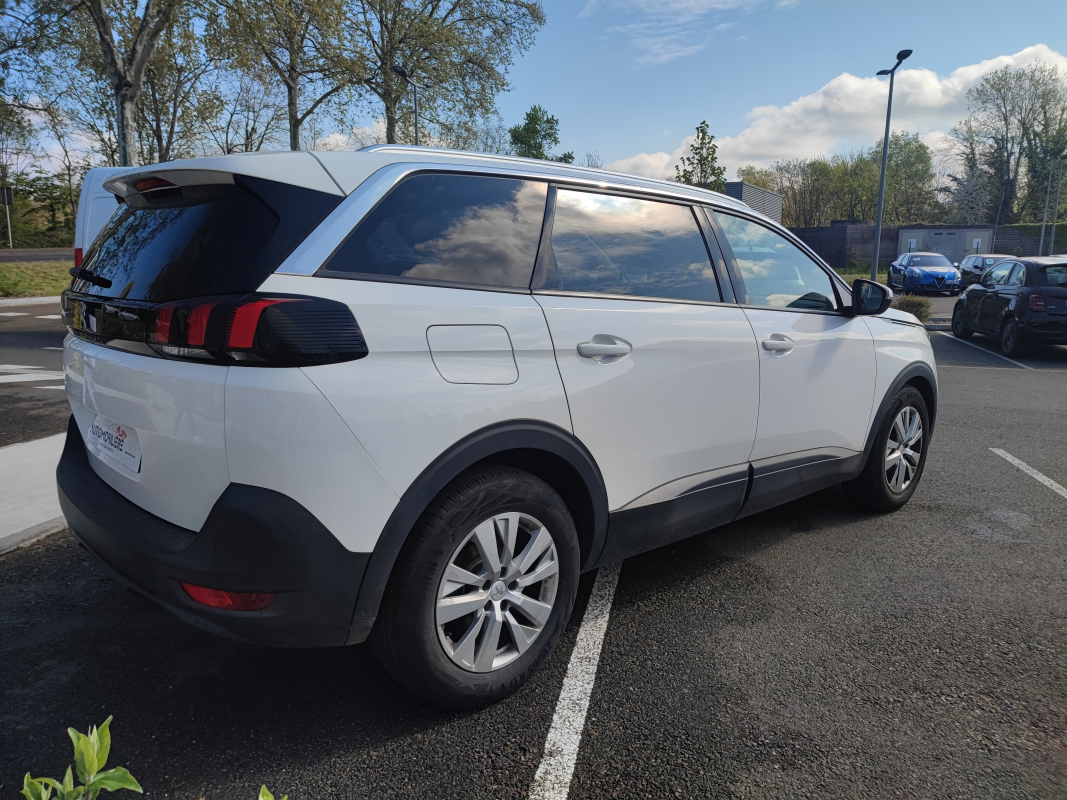 Peugeot 5008 — 5