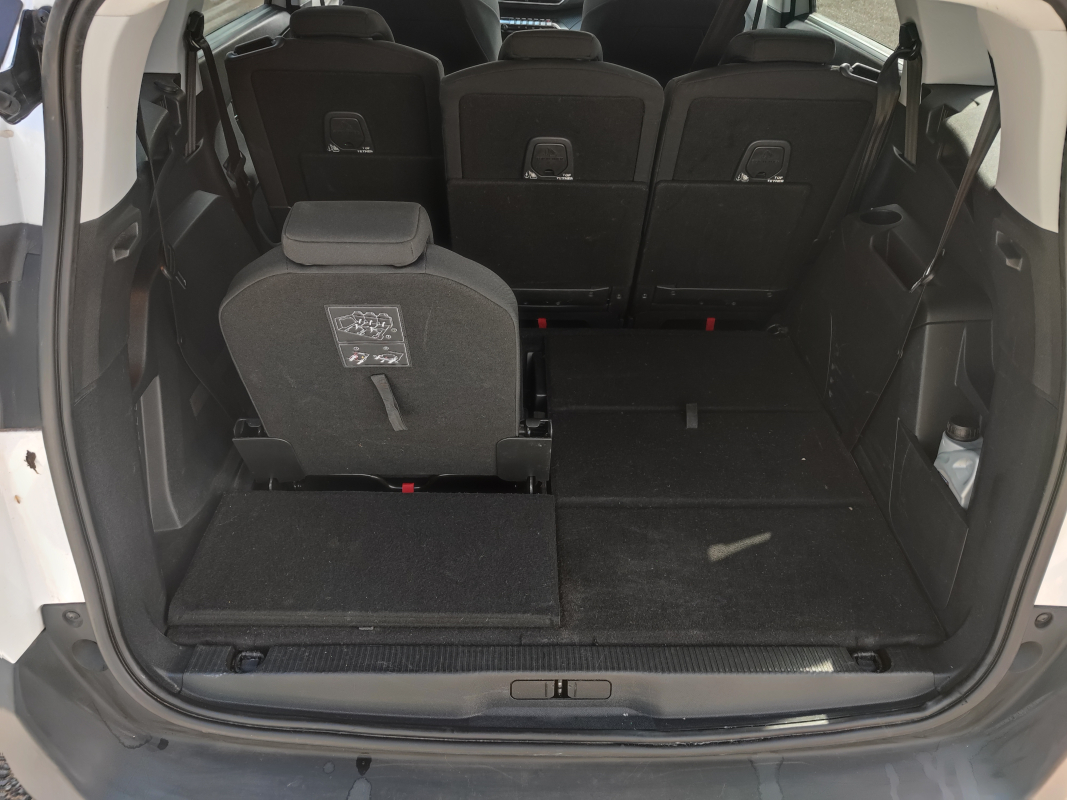 Peugeot 5008 — 13