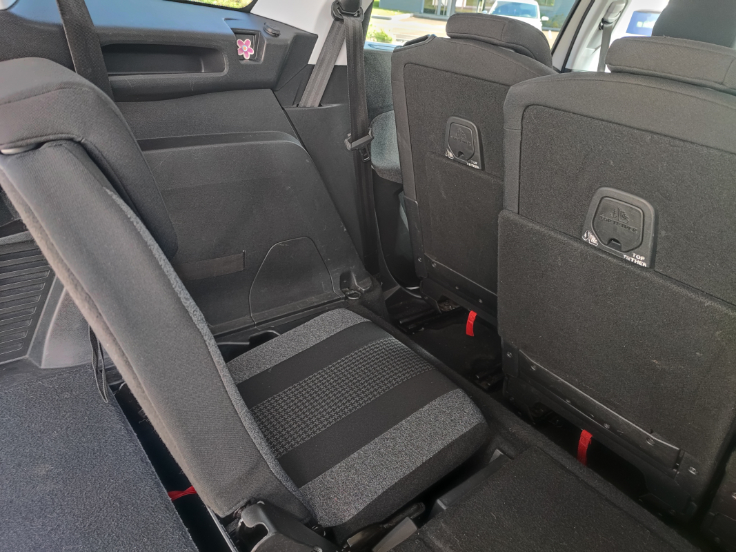 Peugeot 5008 — 25