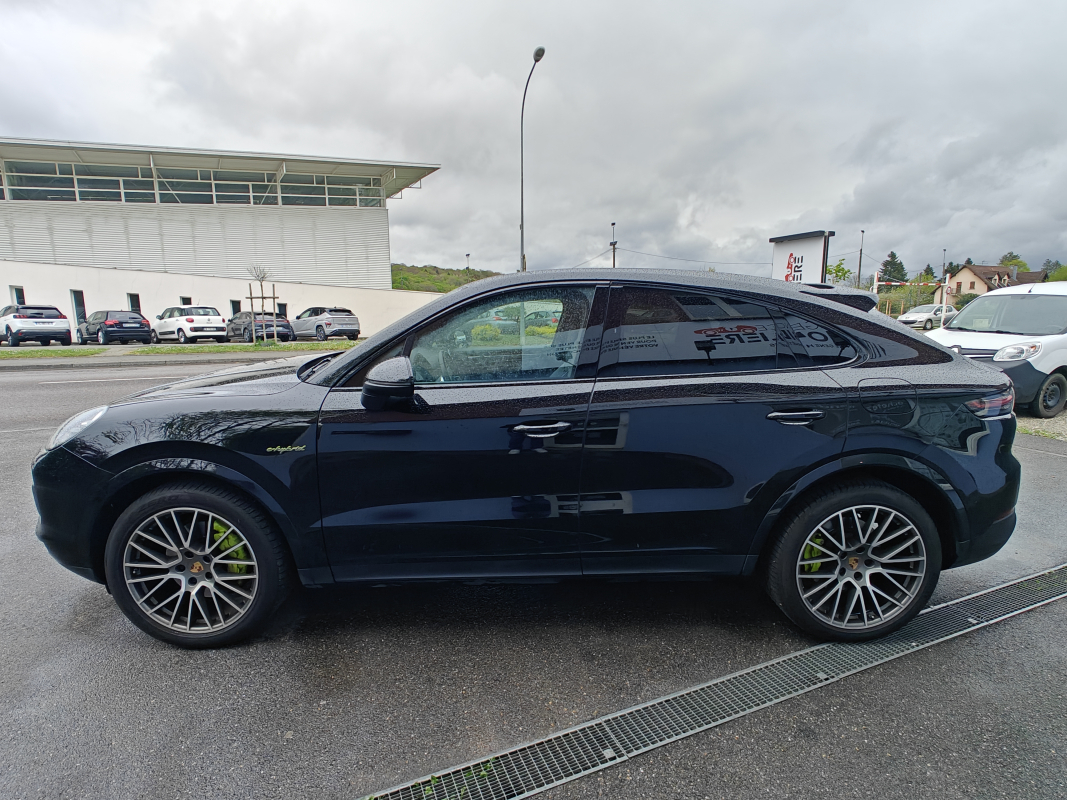 Porsche Cayenne — 4