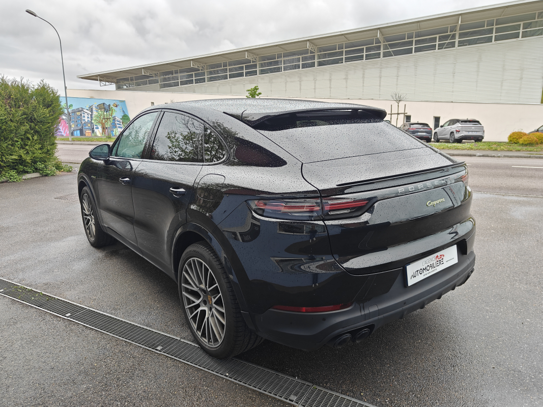Porsche Cayenne — 5