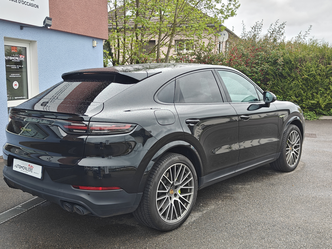 Porsche Cayenne — 8