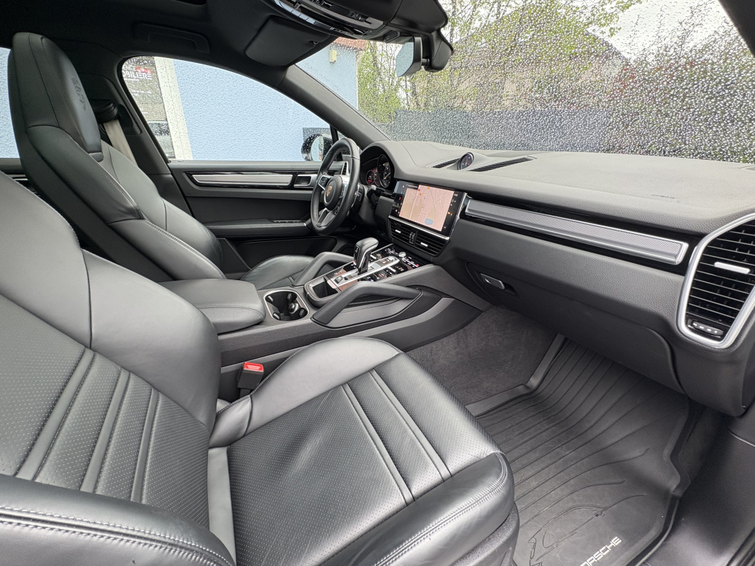 Porsche Cayenne — 14