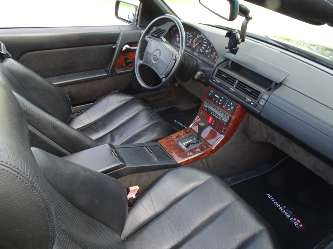 Mercedes SL — 9