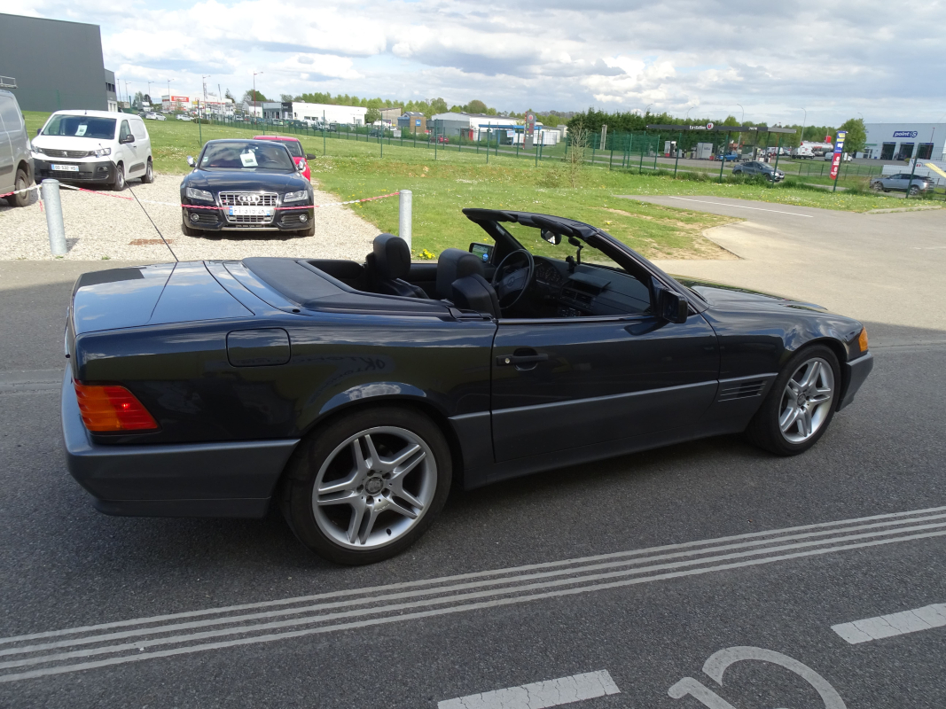 Mercedes SL — 3