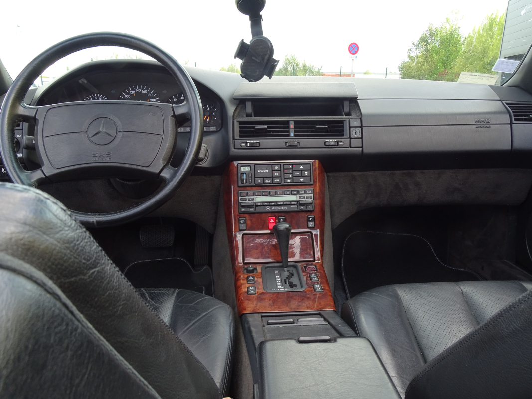Mercedes SL — 16