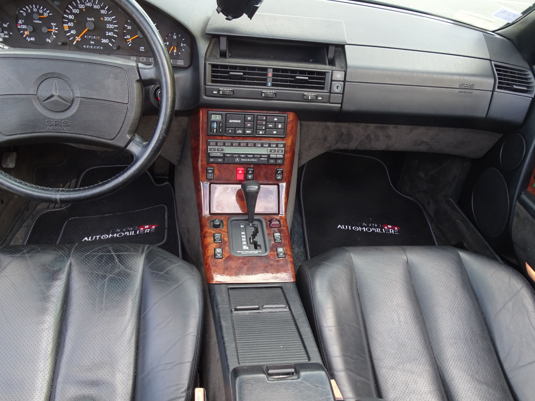 Mercedes SL — 17