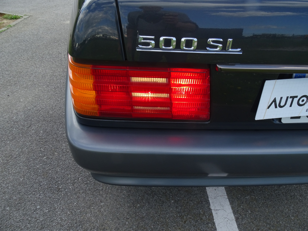 Mercedes SL — 22