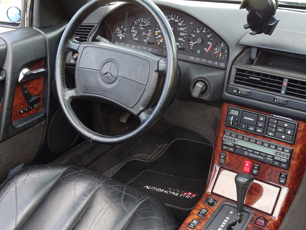 Mercedes SL — 18