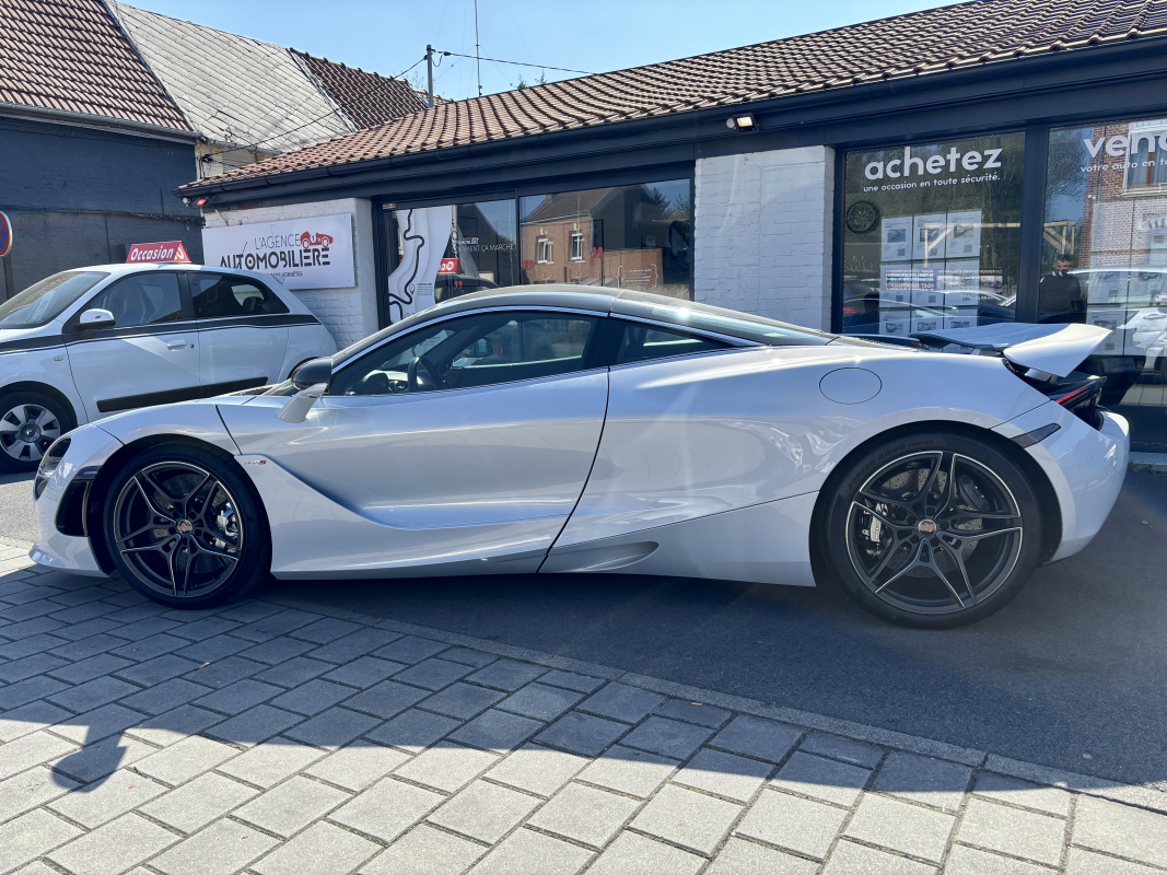 McLaren 720s — 2