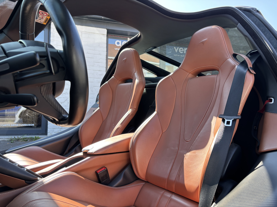 McLaren 720s — 23