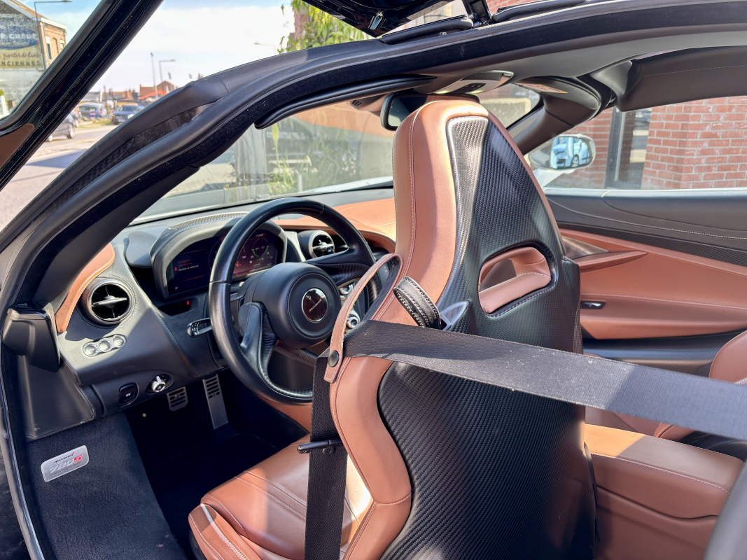 McLaren 720s — 27