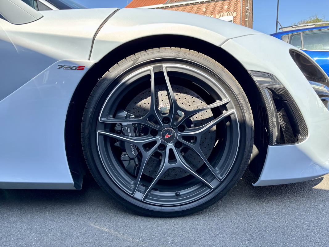 McLaren 720s — 40