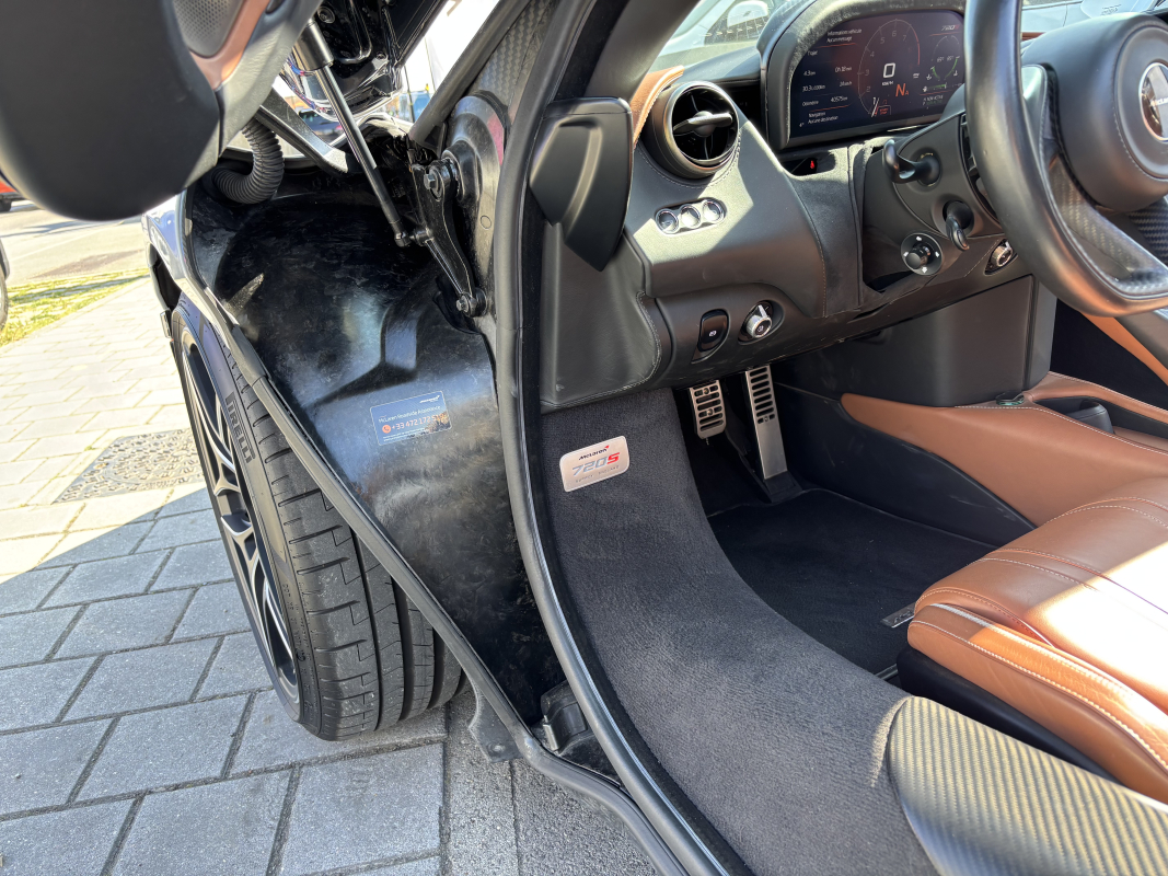 McLaren 720s — 26
