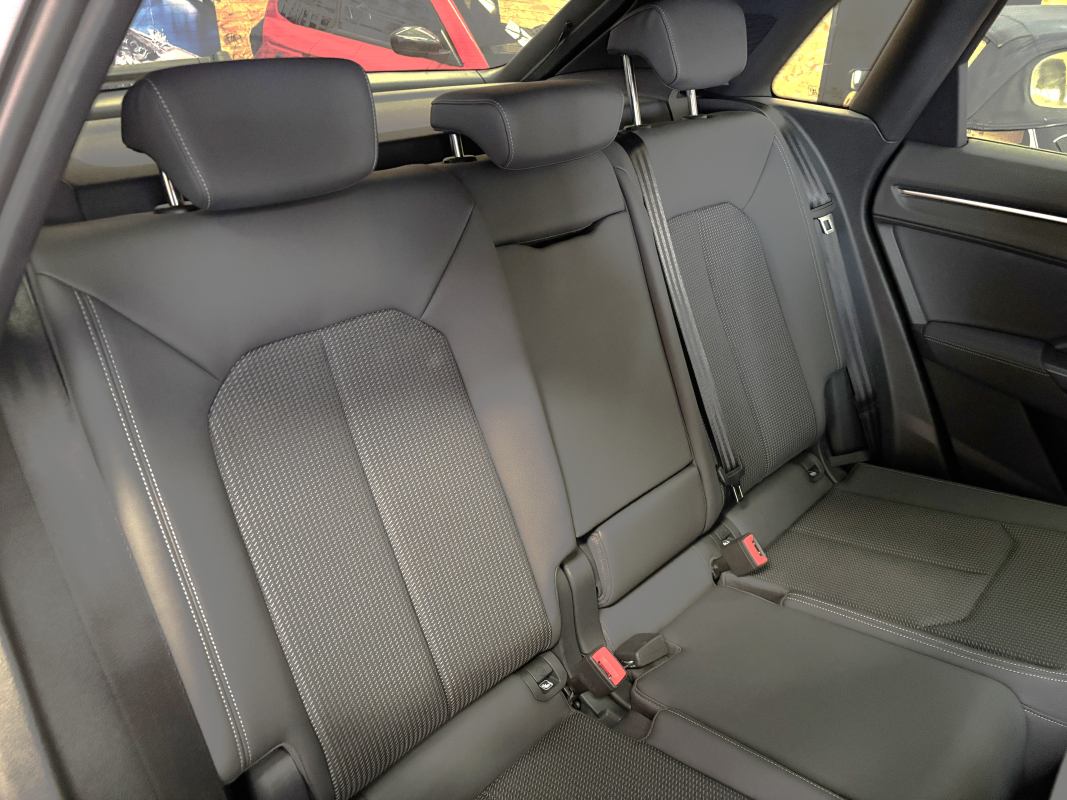 Audi Q3 — 14
