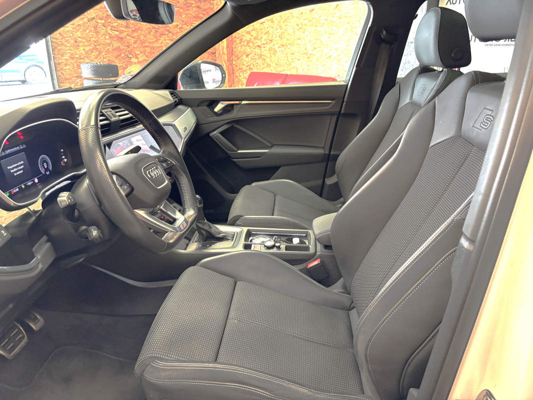Audi Q3 — 19