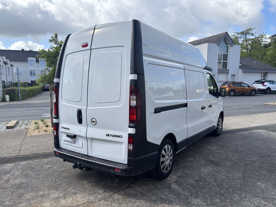 Opel Vivaro — 5