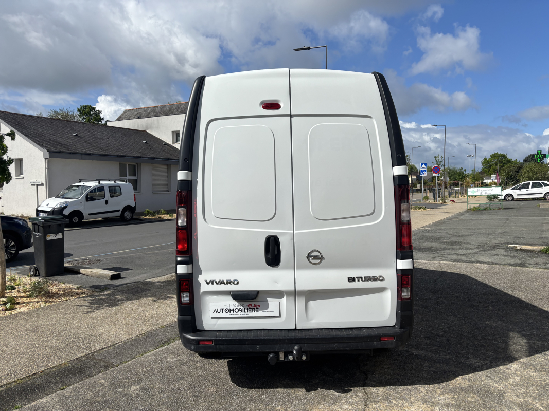 Opel Vivaro — 6