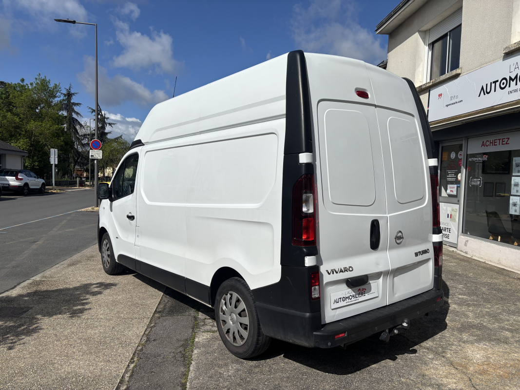 Opel Vivaro — 7