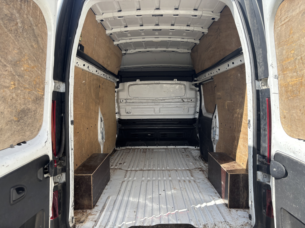 Opel Vivaro — 17